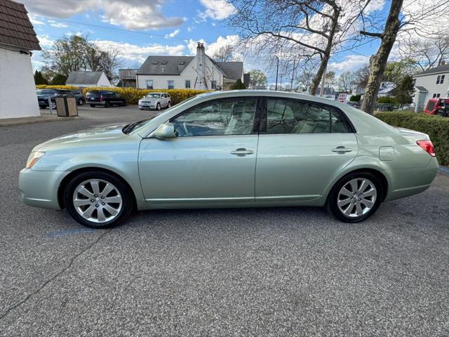 2005 Toyota Avalon XL
