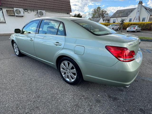 2005 Toyota Avalon XL
