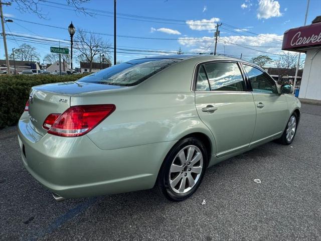 2005 Toyota Avalon XL