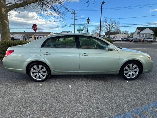 2005 Toyota Avalon XL