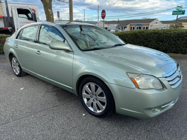 2005 Toyota Avalon XL