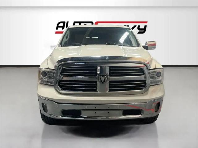 2017 Ram 1500 Laramie Crew Cab 4x4 5'7" Box