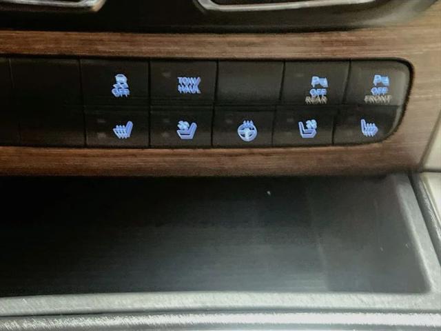 2017 Ram 1500 Laramie Crew Cab 4x4 5'7" Box