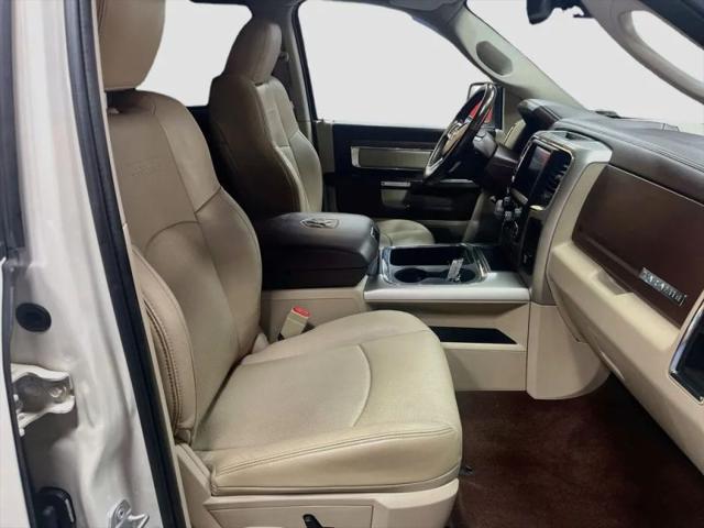 2017 Ram 1500 Laramie Crew Cab 4x4 5'7" Box