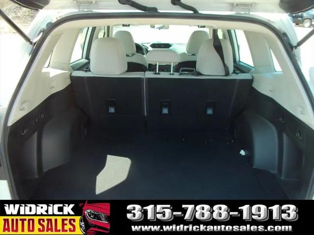 2023 Subaru Forester Base