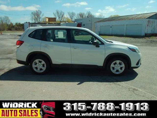 2023 Subaru Forester Base