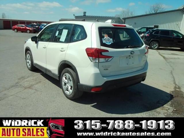 2023 Subaru Forester Base