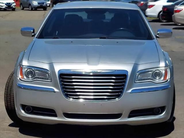 2012 Chrysler 300 Limited