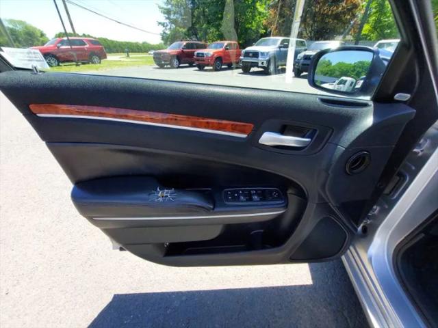 2012 Chrysler 300 Limited