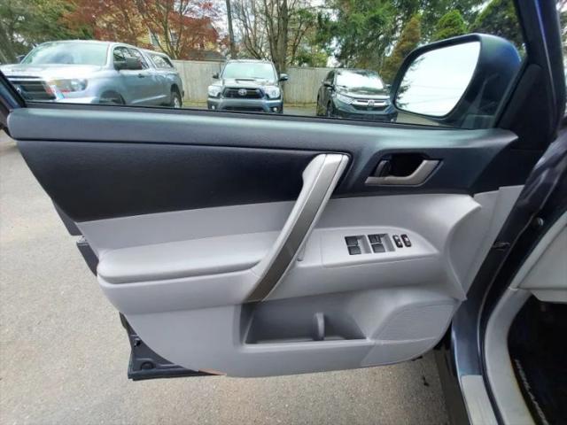 2012 Toyota Highlander SE V6