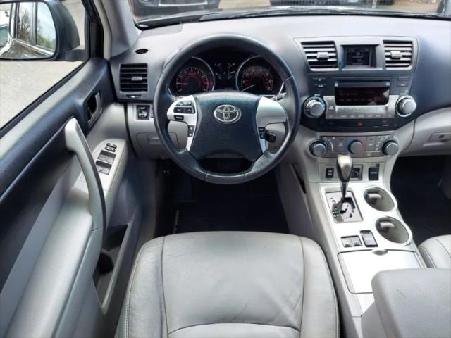 2012 Toyota Highlander SE V6