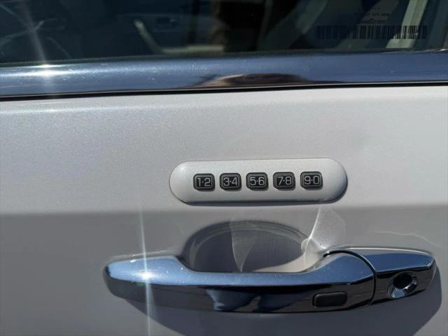 2014 Lincoln MKX Base