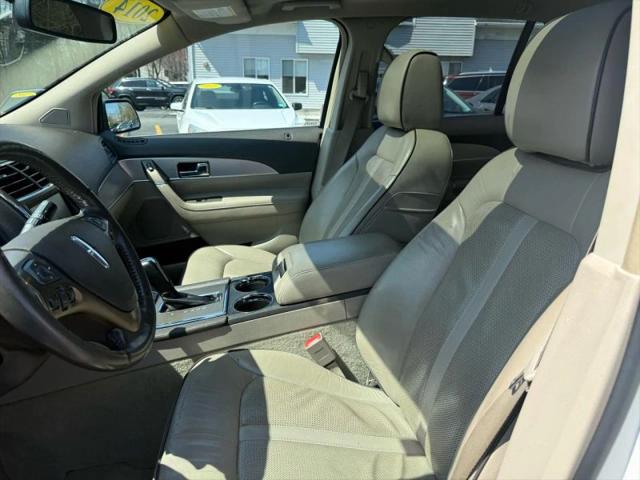 2014 Lincoln MKX Base