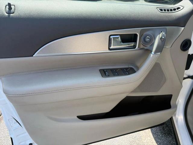 2014 Lincoln MKX Base