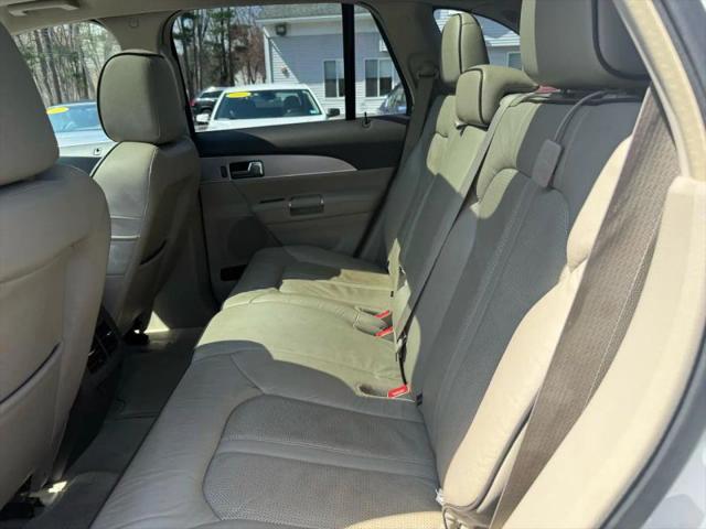 2014 Lincoln MKX Base