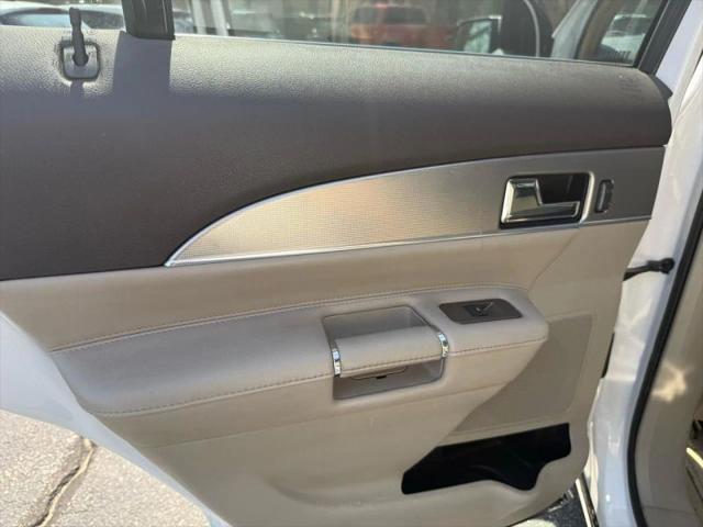 2014 Lincoln MKX Base