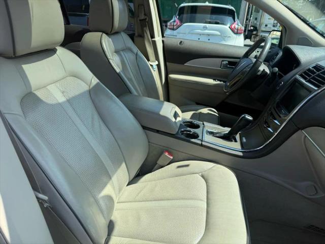 2014 Lincoln MKX Base