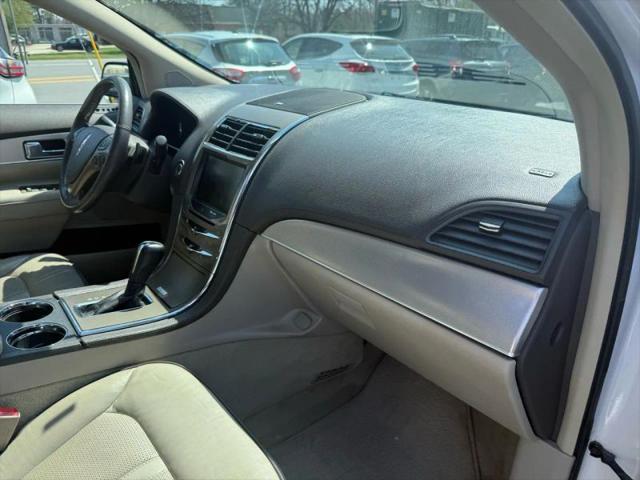 2014 Lincoln MKX Base