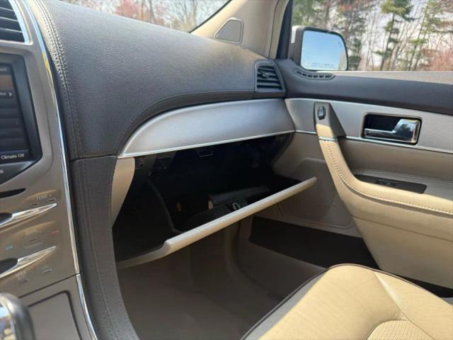 2014 Lincoln MKX Base