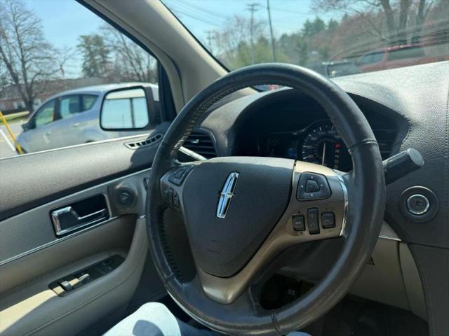 2014 Lincoln MKX Base