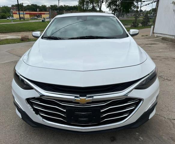 2022 Chevrolet Malibu FWD 1FL