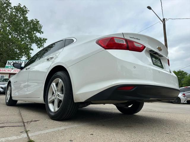 2022 Chevrolet Malibu FWD 1FL