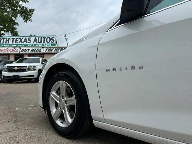 2022 Chevrolet Malibu FWD 1FL
