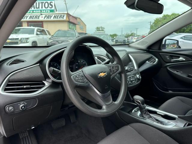 2022 Chevrolet Malibu FWD 1FL