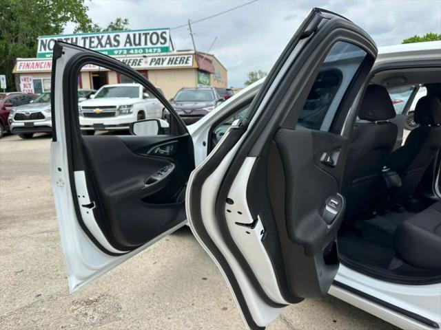 2022 Chevrolet Malibu FWD 1FL