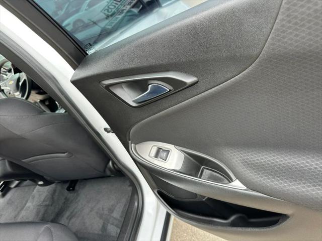 2022 Chevrolet Malibu FWD 1FL