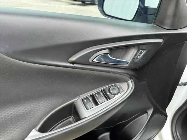 2022 Chevrolet Malibu FWD 1FL
