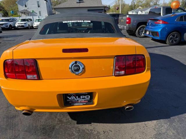 2007 Ford Mustang GT Deluxe