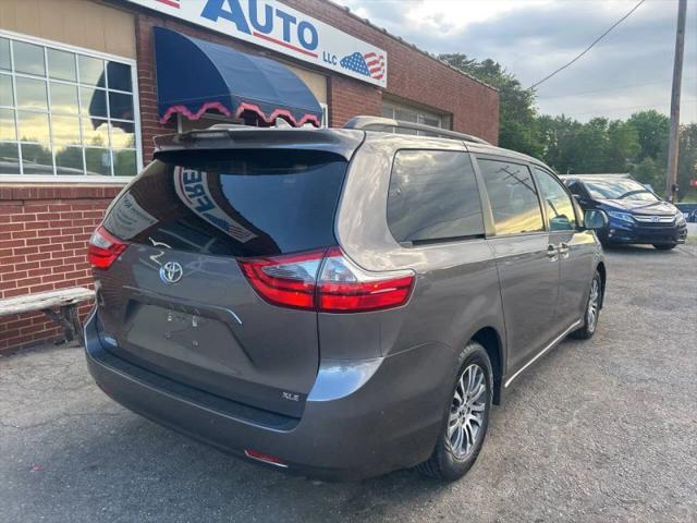 2020 Toyota Sienna XLE Premium