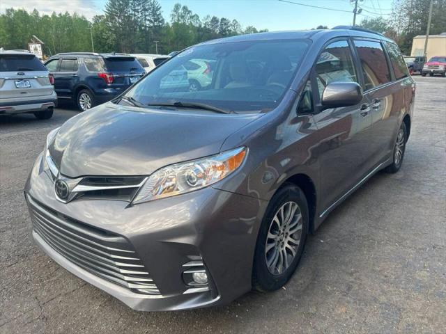 2020 Toyota Sienna XLE Premium
