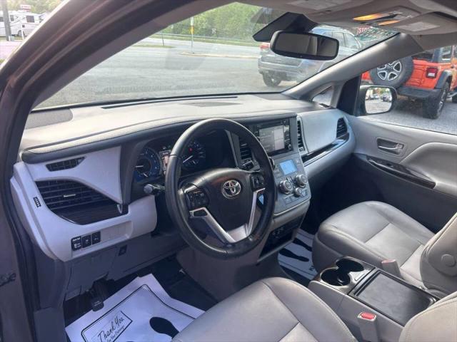 2020 Toyota Sienna XLE Premium