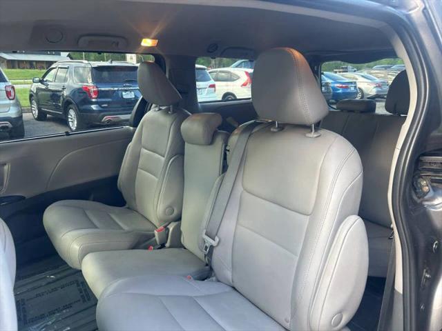 2020 Toyota Sienna XLE Premium
