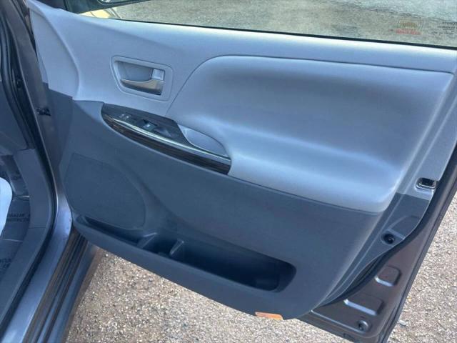 2020 Toyota Sienna XLE Premium