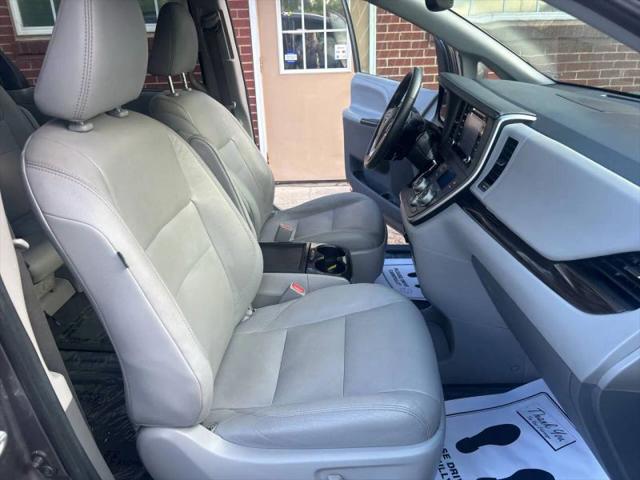 2020 Toyota Sienna XLE Premium