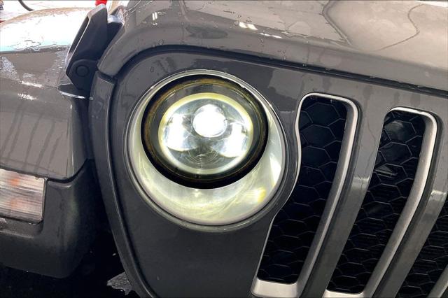 2022 Jeep Gladiator Overland