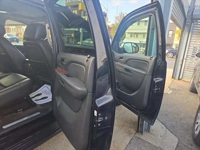 2011 Chevrolet Avalanche LTZ