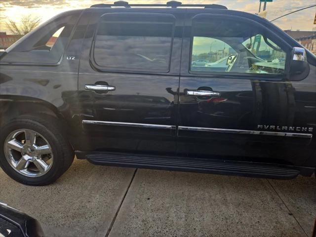 2011 Chevrolet Avalanche LTZ