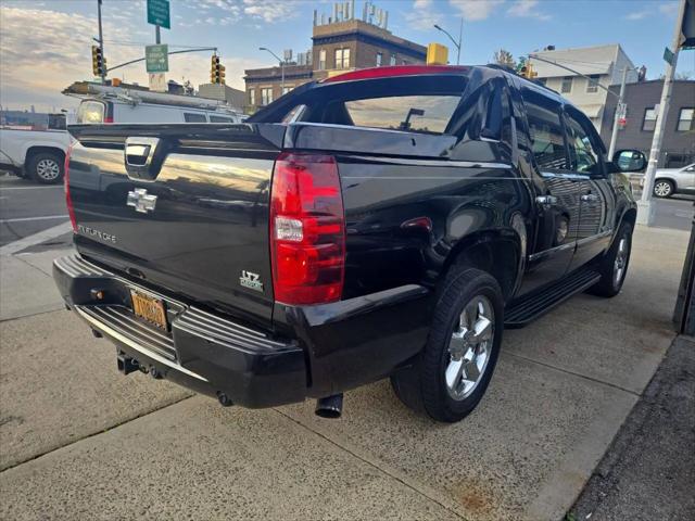 2011 Chevrolet Avalanche LTZ