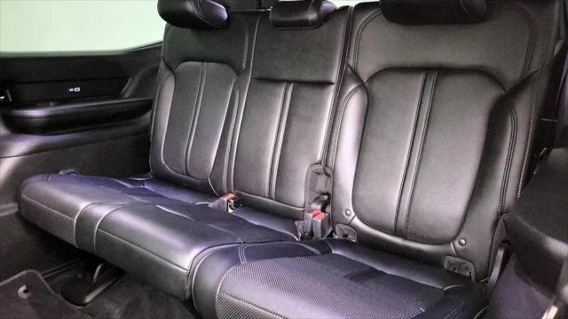 2024 Jeep Wagoneer Series II Carbide 4x2
