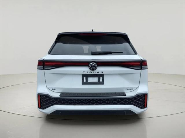 2026 Volkswagen Tiguan SE R-Line Black