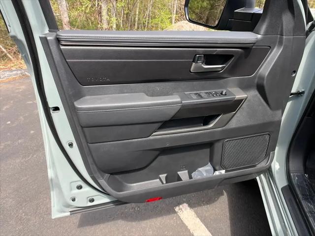 2026 Toyota Tundra SR5 CrewMax 5.5' Bed