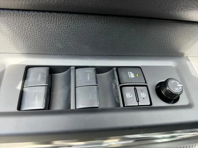 2026 Toyota Tundra SR5 CrewMax 5.5' Bed