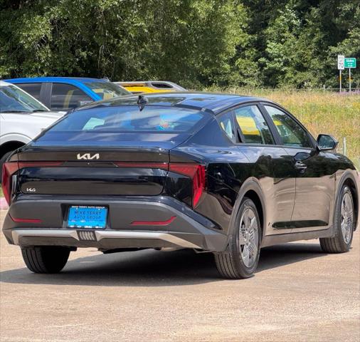 2025 Kia K4 LX