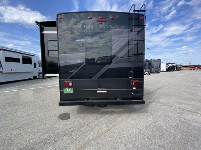 2026 Ford E-450 Cutaway 29V