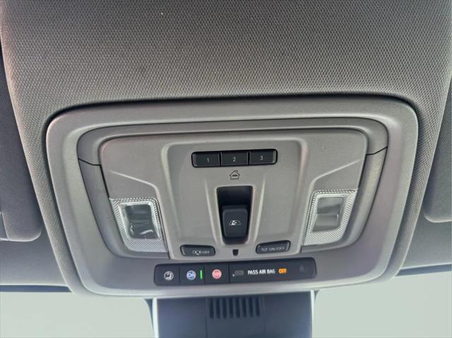 2024 GMC Sierra 3500HD 4WD Crew Cab Standard Bed Denali