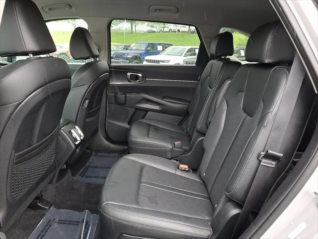 2025 Kia Sorento EX